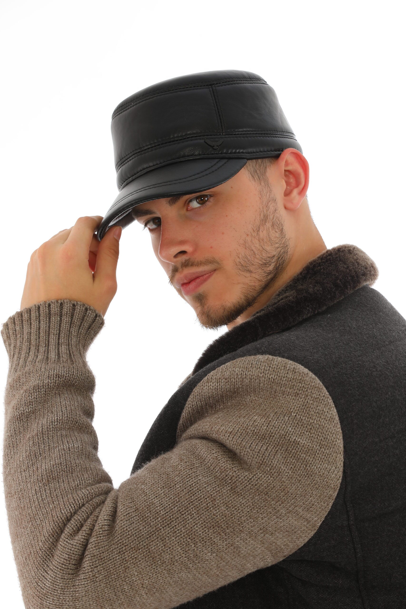 CASTRO férfi bőr sapka