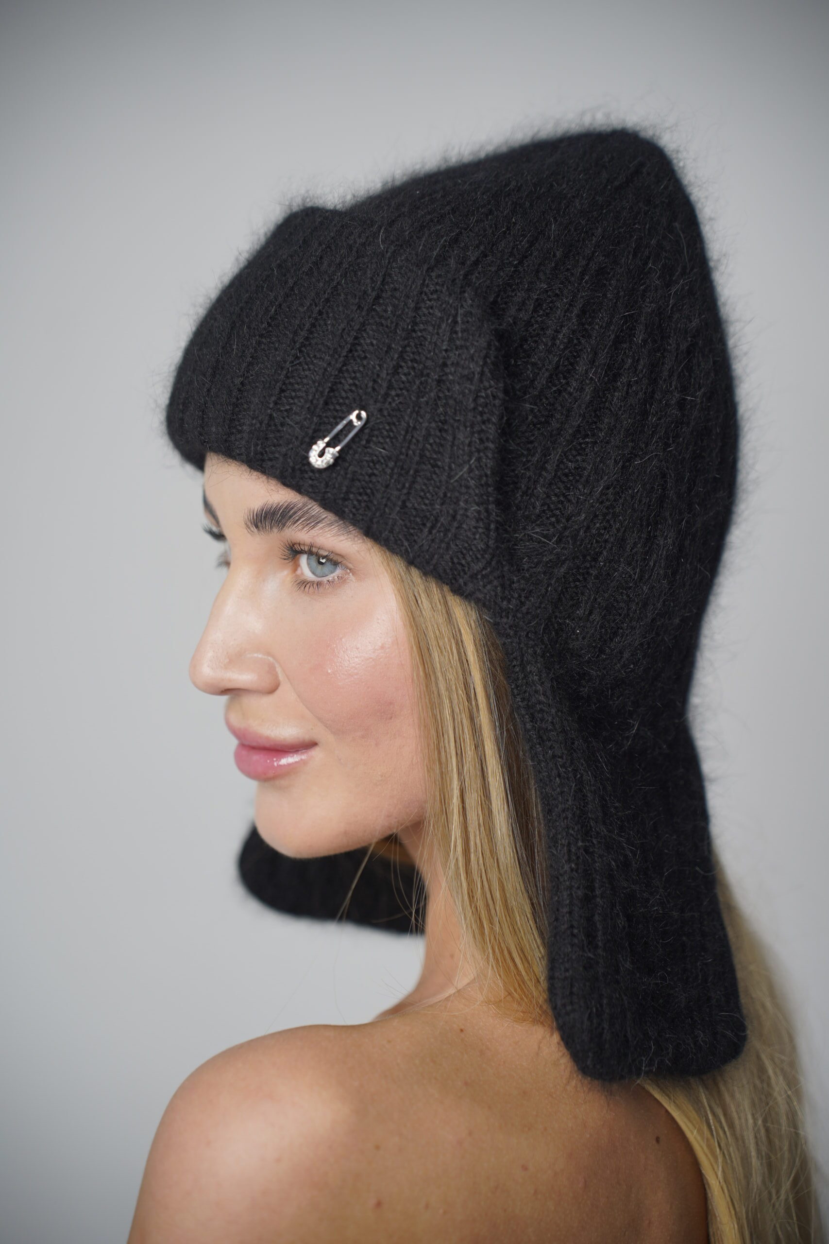 U-17 angóra női sapka