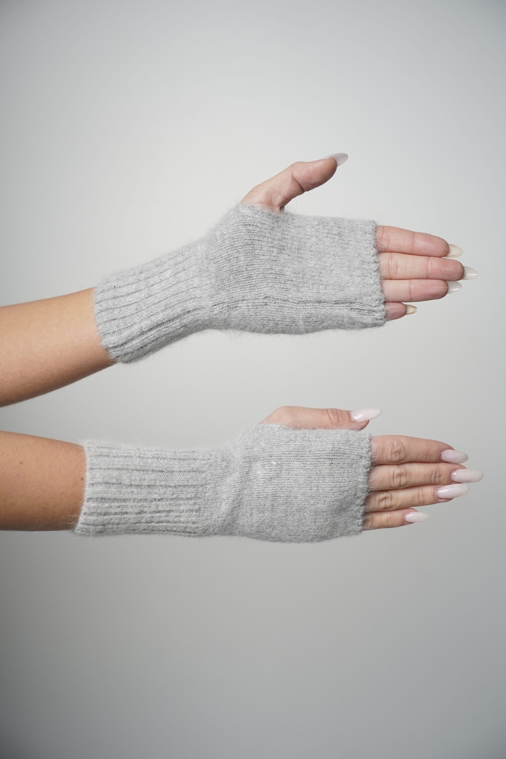 Angóra női rövid ujjatlan kesztyű